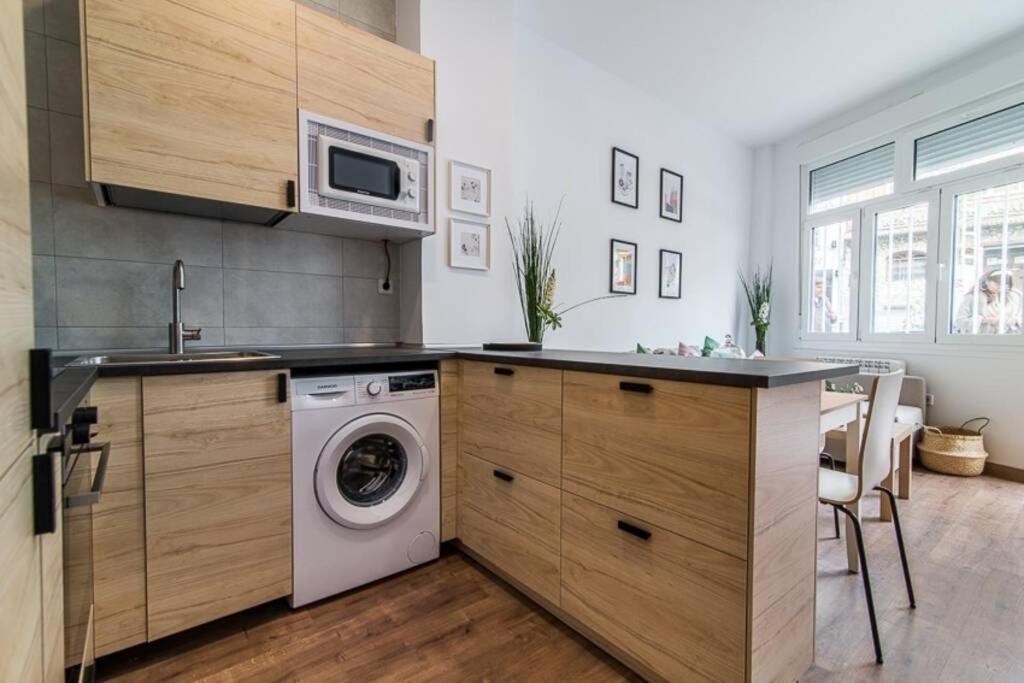 #15Pin-2 Apartamento De Un Dormitorio Plaza Castilla Madrid Buitenkant foto